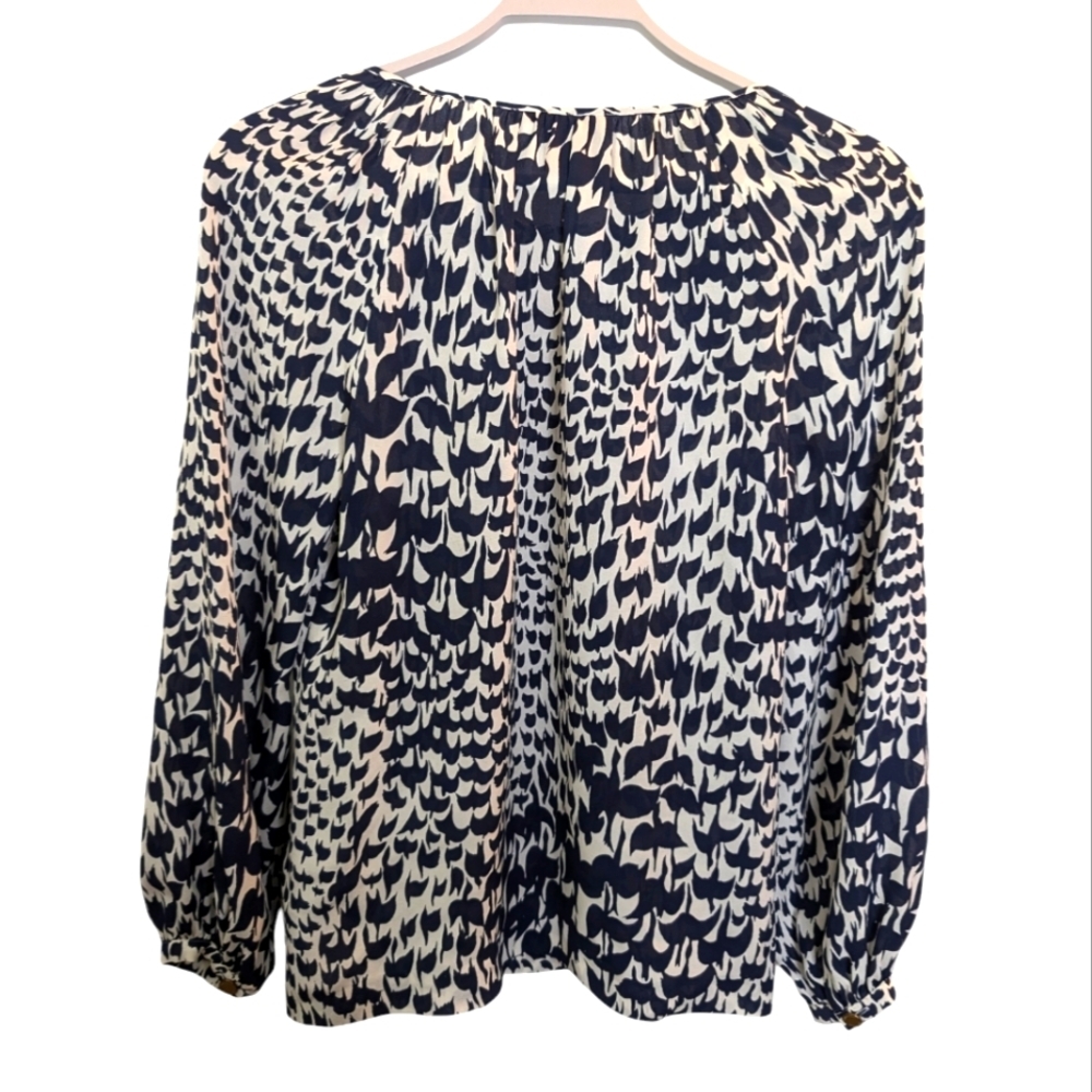 Tory Burch Keyhole Solo Bird White/Blue Silk Blouse... Size 2